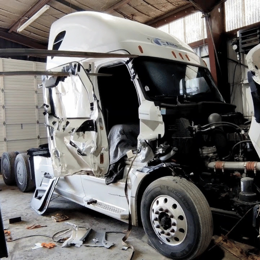 Expert Mechanics Freightliner Truck Repair Richmond